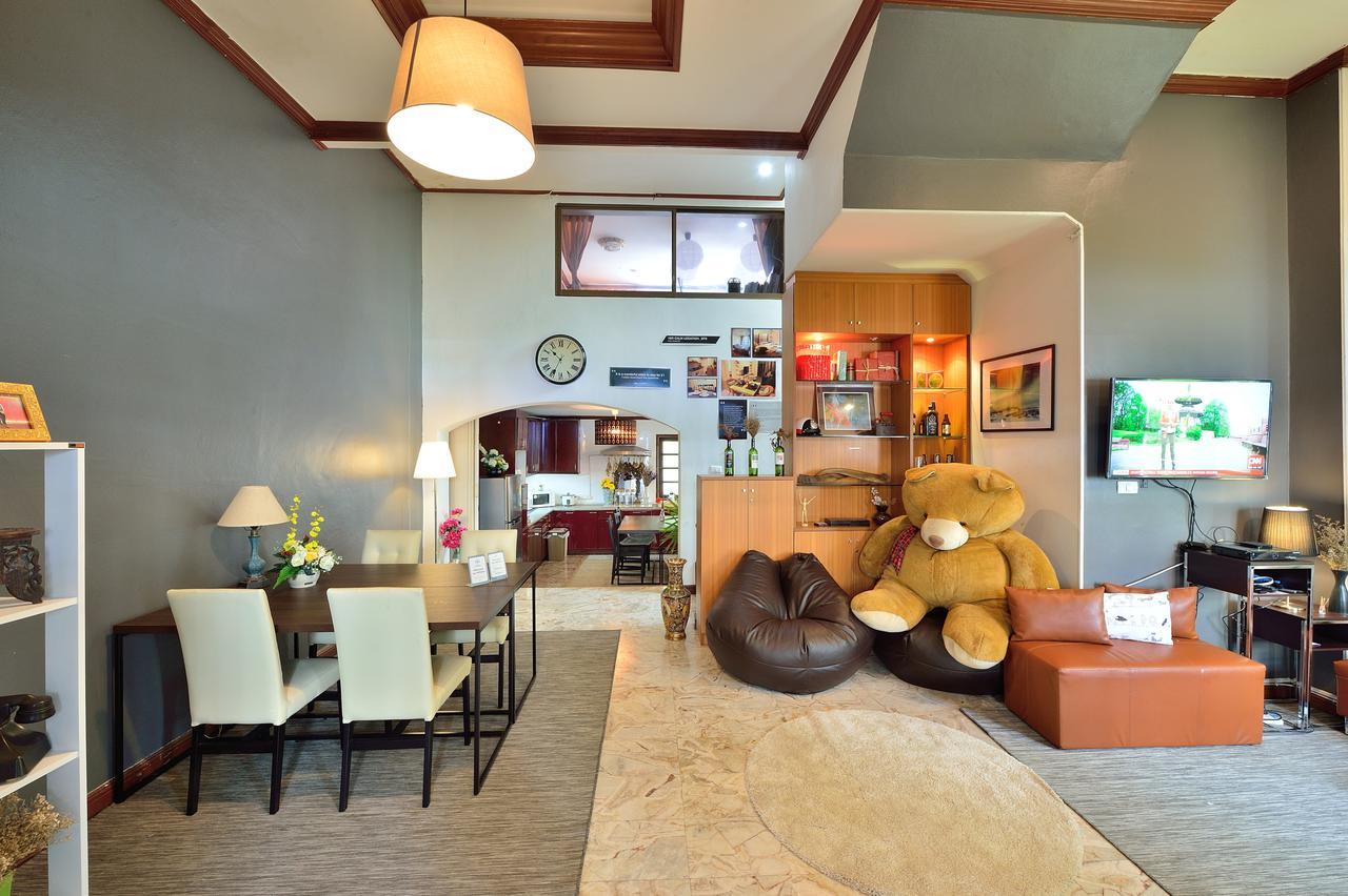 Lost And Found Bed And Breakfast Bangkok Exteriör bild
