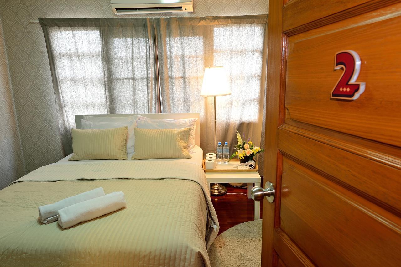 Lost And Found Bed And Breakfast Bangkok Exteriör bild