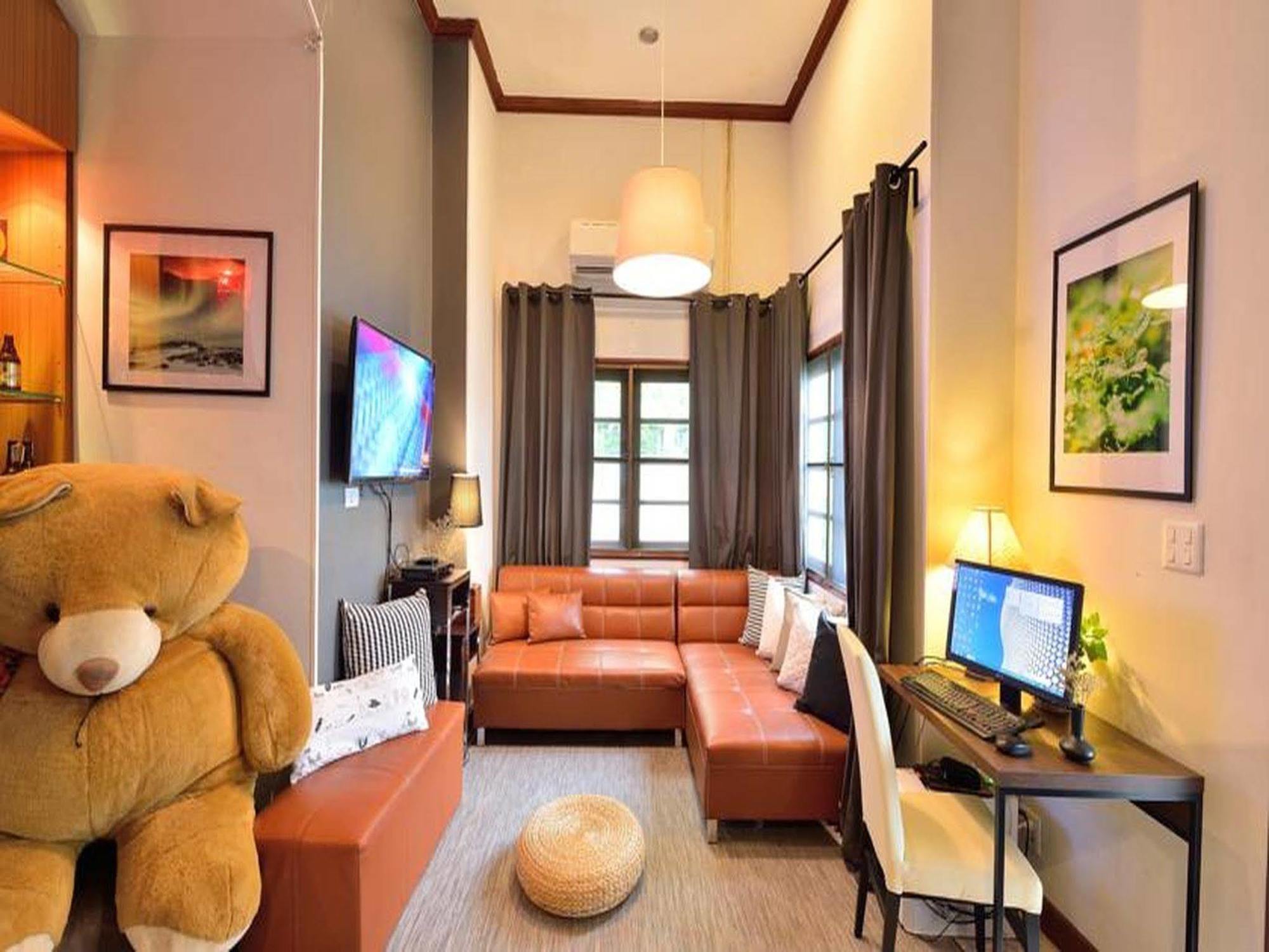 Lost And Found Bed And Breakfast Bangkok Exteriör bild