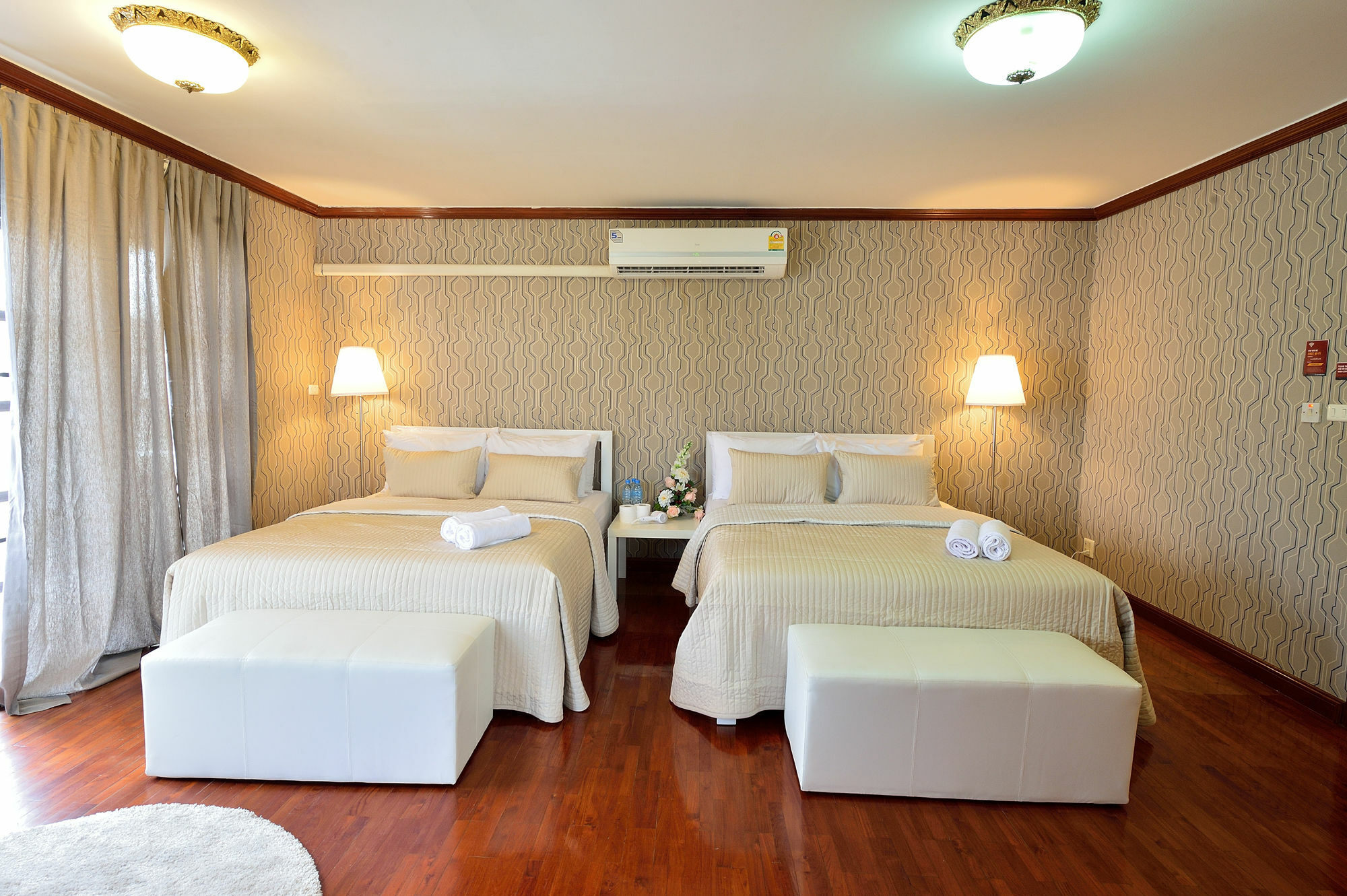 Lost And Found Bed And Breakfast Bangkok Exteriör bild