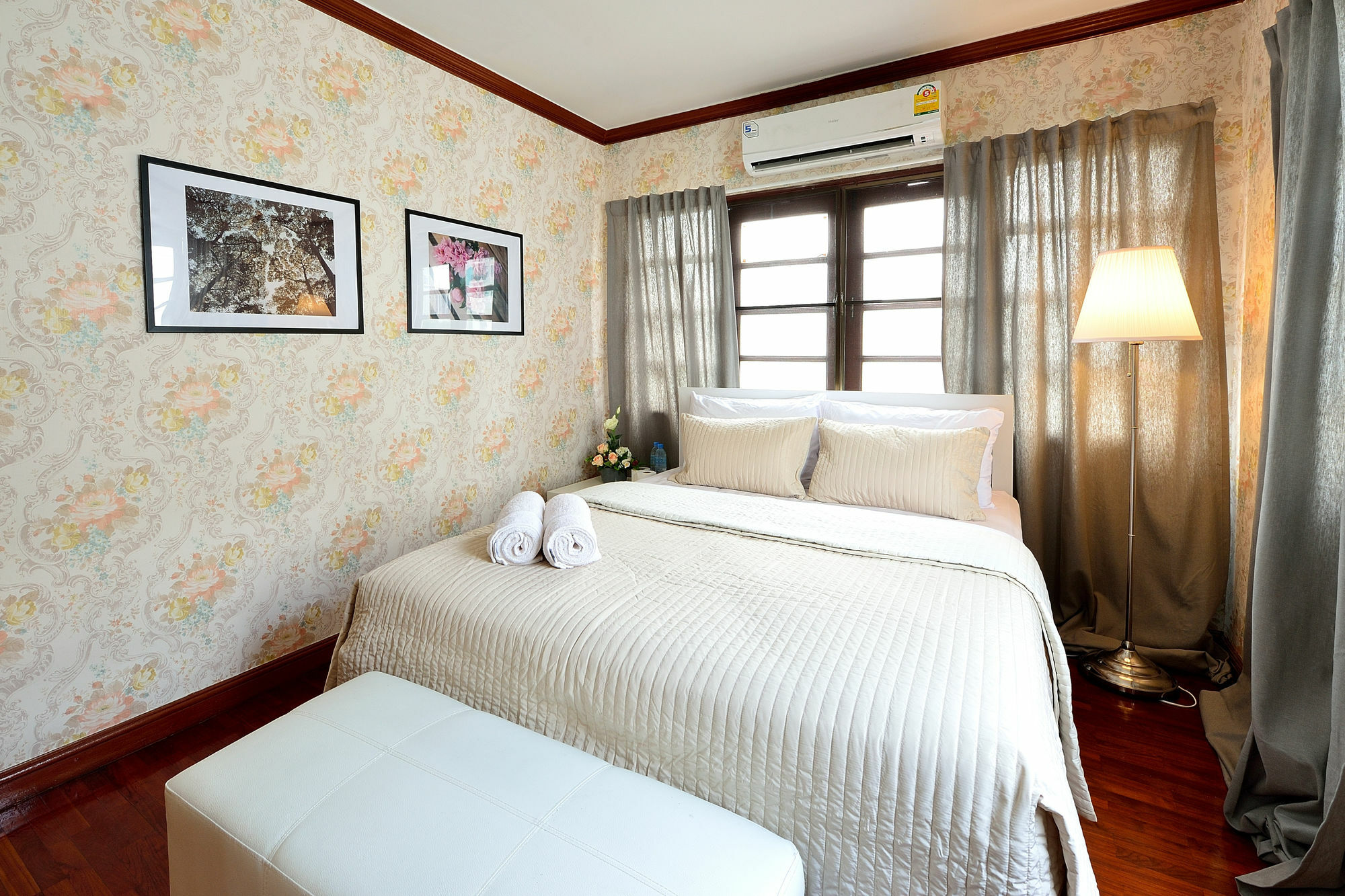 Lost And Found Bed And Breakfast Bangkok Exteriör bild