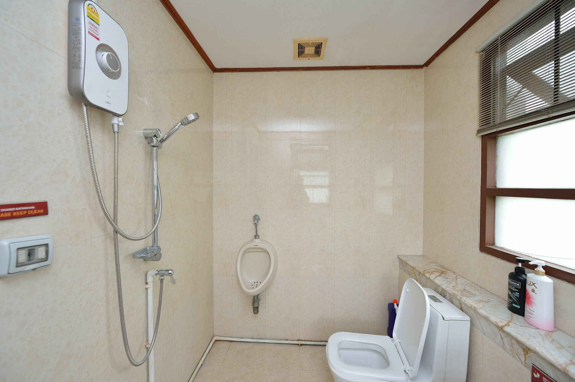 Lost And Found Bed And Breakfast Bangkok Exteriör bild