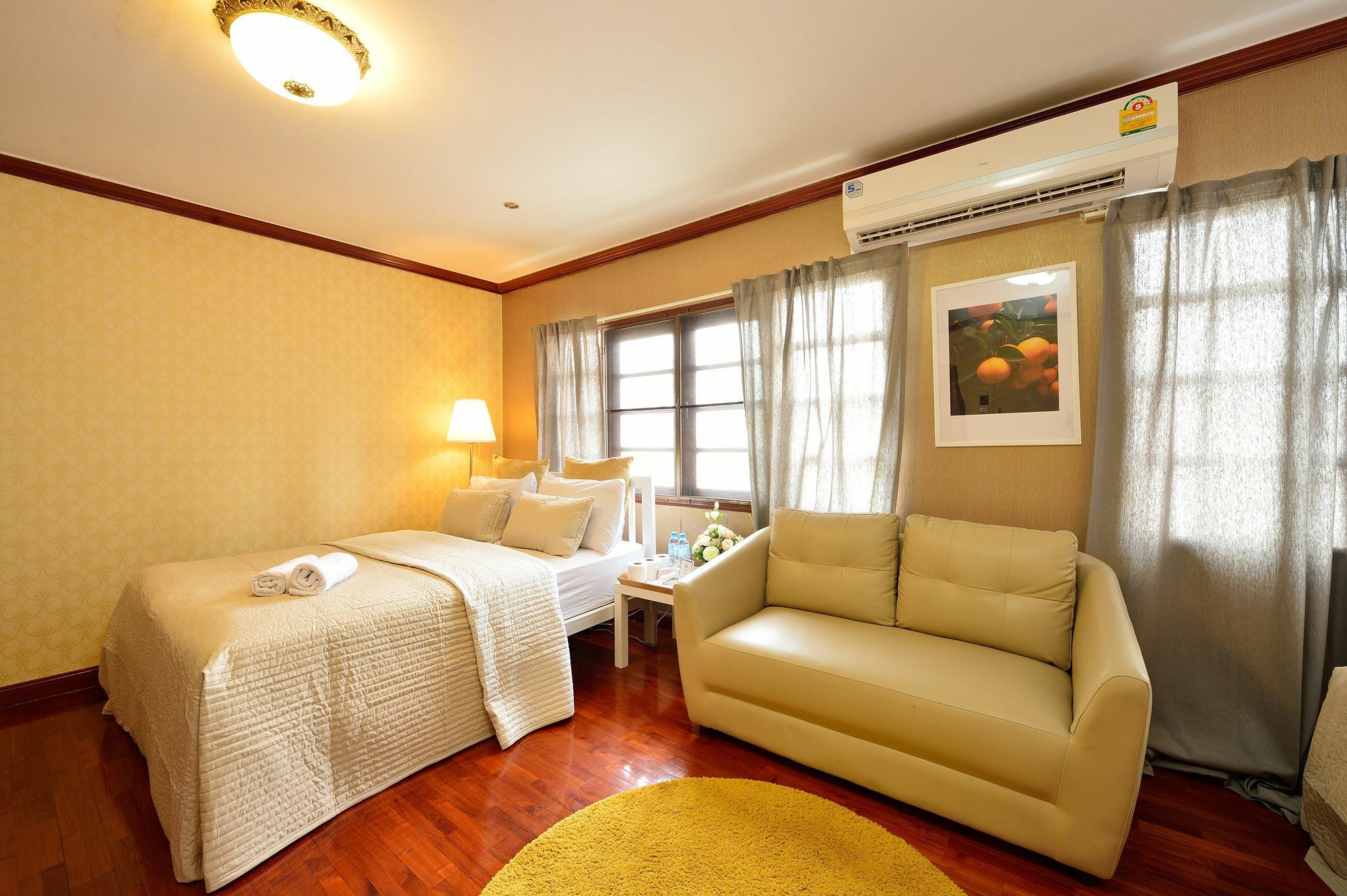 Lost And Found Bed And Breakfast Bangkok Exteriör bild