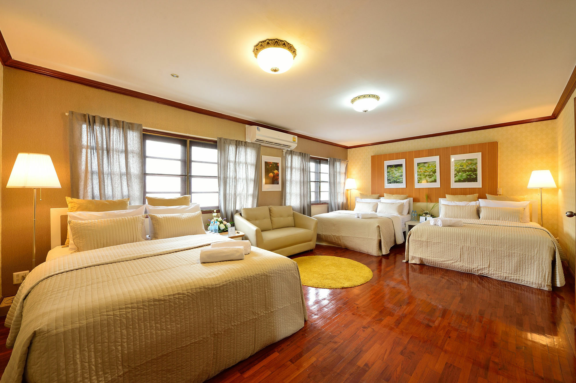 Lost And Found Bed And Breakfast Bangkok Exteriör bild
